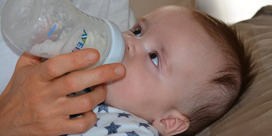 Deakin infant nutrition expert shares best practice tips for formula feeding