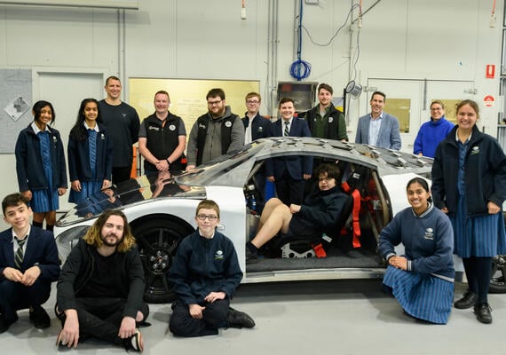 Deakin?s ASCEND solar car team inspires young engineers