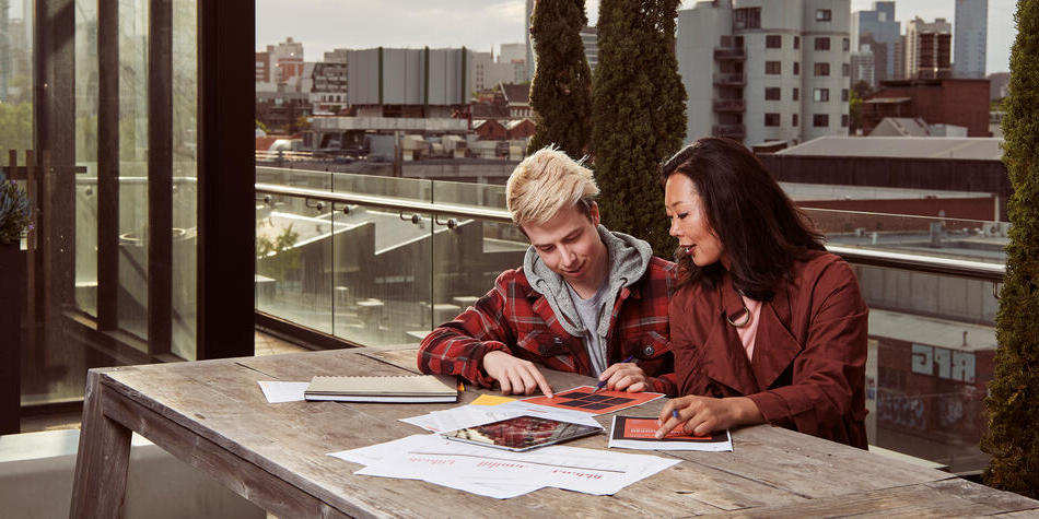 https://www.deakin.edu.au/__data/assets/image/0003/2488530/23554_banner_950x475.jpg