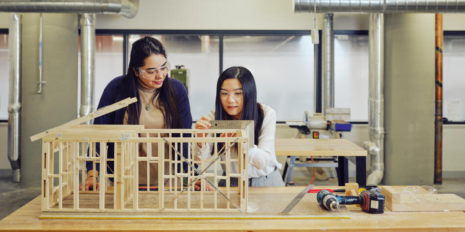 https://www.deakin.edu.au/__data/assets/image/0003/2782029/39765_950x475_Our-people-banner.jpg