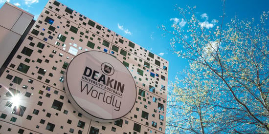 Deakin Alumni: Win 1 of 50 Gift Cards