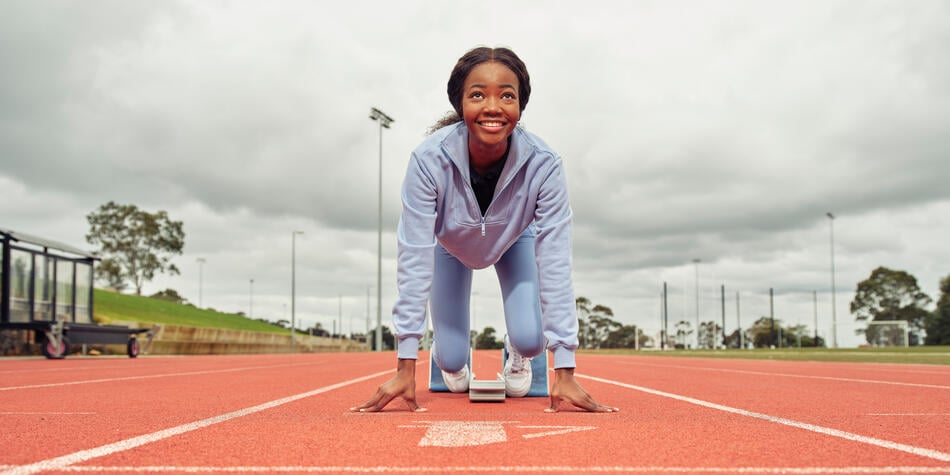 https://www.deakin.edu.au/__data/assets/image/0005/2762807/34274_950x475_Woman-on-running-track.jpg