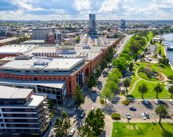 https://www.deakin.edu.au/__data/assets/image/0005/2791544/36397_DJI_0056.jpg