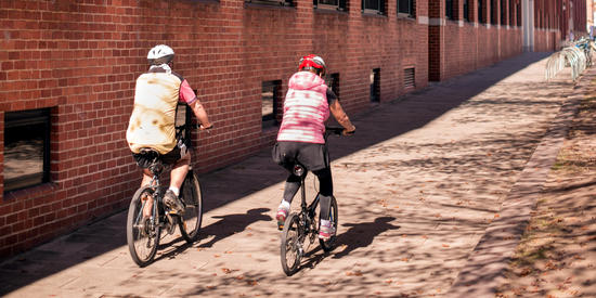 Vice-Chancellor and Cadel Evans launch women's race