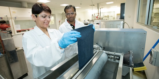 No Fuzz: New Deakin treatment does away with fabric pilling