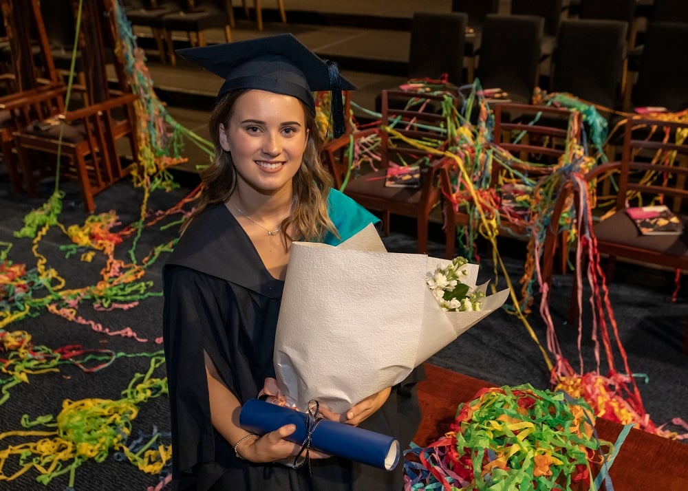 Deakin 250,000th graduate Sophie Macfarlane