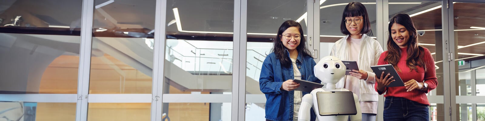 https://www.deakin.edu.au/__data/assets/image/0006/2511690/36704_bachelor-of-artificial-intelligence-honours_hero.jpg