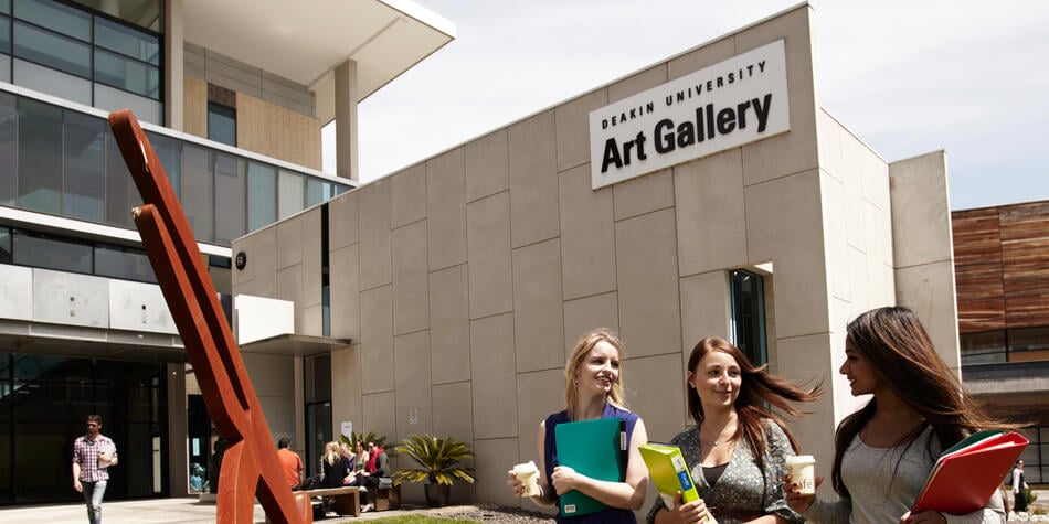 https://www.deakin.edu.au/__data/assets/image/0006/2589054/1524_DEA_BW_291012_DI_0604-copy.jpg