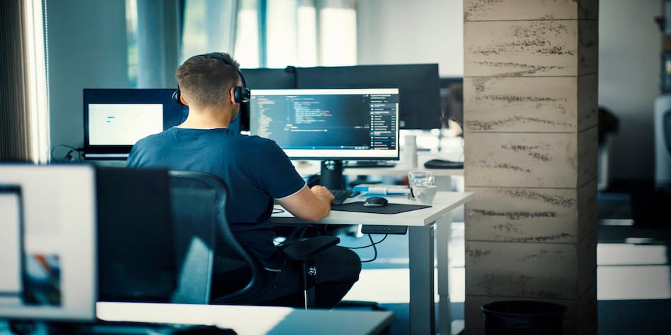 https://www.deakin.edu.au/__data/assets/image/0006/2691321/iStock-1431603444.jpg