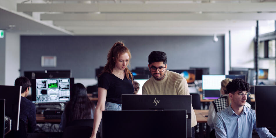 https://www.deakin.edu.au/__data/assets/image/0006/2914548/43779_950x475_IT_banner.jpg