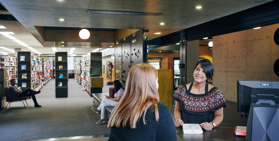 Geelong Waurn Ponds Campus Library