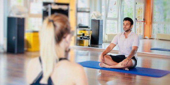 The only man on the mat: study finds yoga helps men's mental health