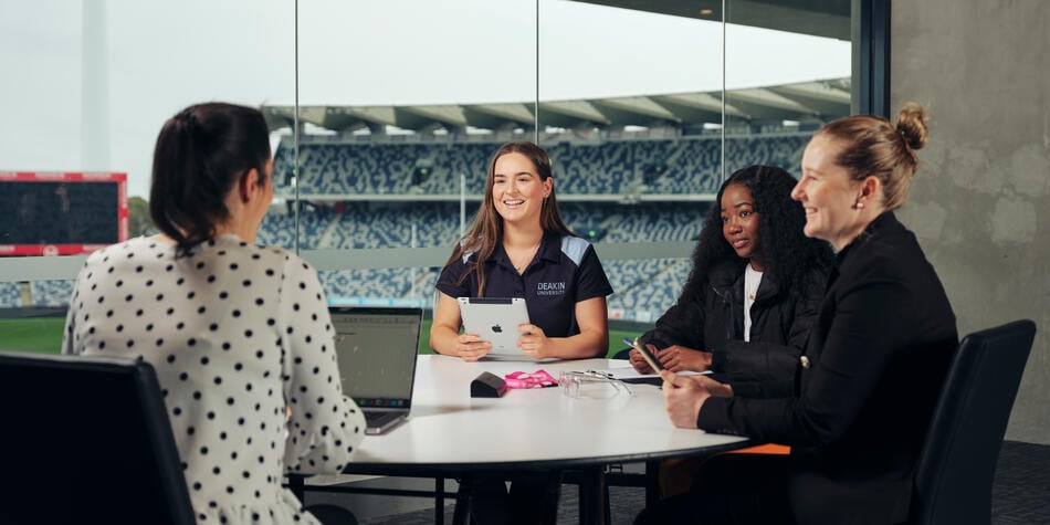 https://www.deakin.edu.au/__data/assets/image/0007/2768173/34300_950x475_partnerships-banner.jpg