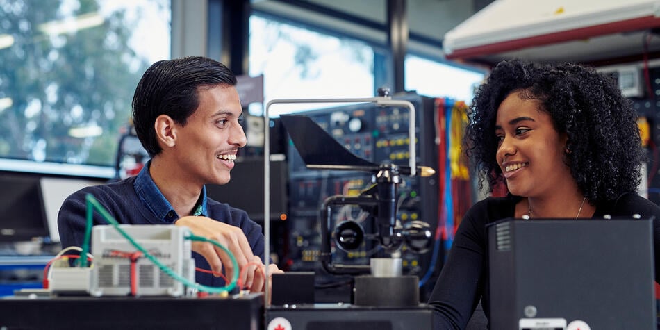 https://www.deakin.edu.au/__data/assets/image/0007/2771584/26993_Engineering-Intensives-Banner_950x475px.jpg
