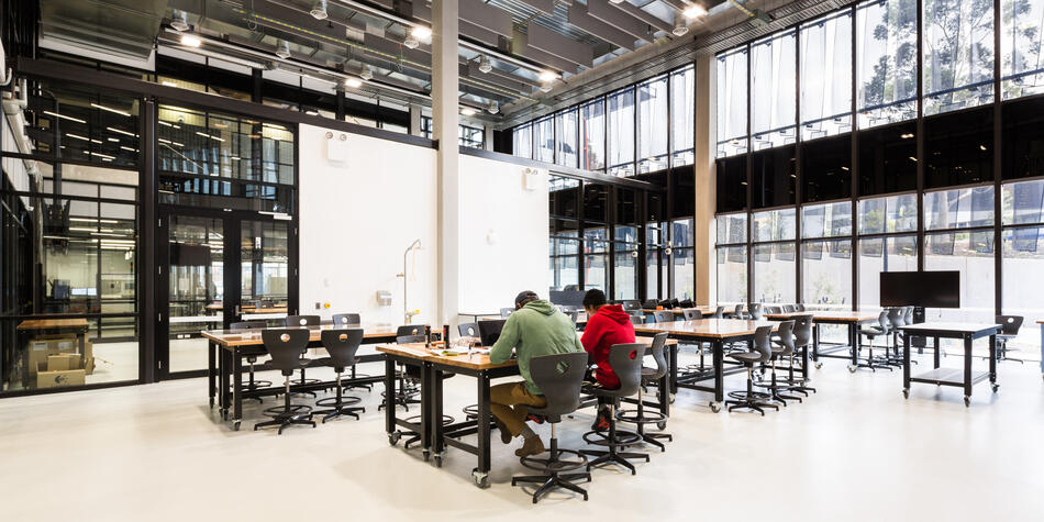 https://www.deakin.edu.au/__data/assets/image/0007/2775508/26336_950x475_product-realisation-banner.jpg