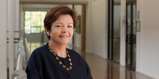 Deakin Vice-Chancellor honoured with business leadership award