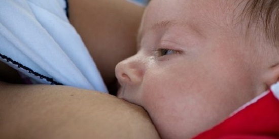 Experts sound alarm on 'predatory' and 'exploitative' baby formula industry 
