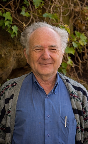 Evolutionary biologist, Professor John Endler, from Deakin's Centre for Integrative Ecology.