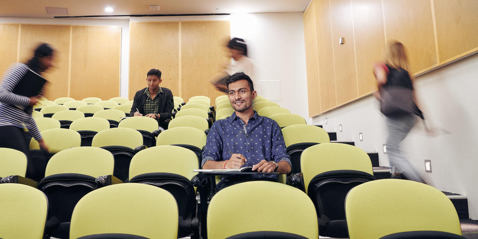 https://www.deakin.edu.au/__data/assets/image/0009/2238516/29267_950x475.jpeg