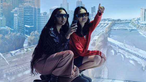 Two deakin bachelor of information technology honours students use Virtual reality (VR) room on campus.