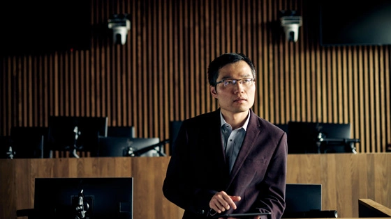 Law student in the Deakin moot with an iPad