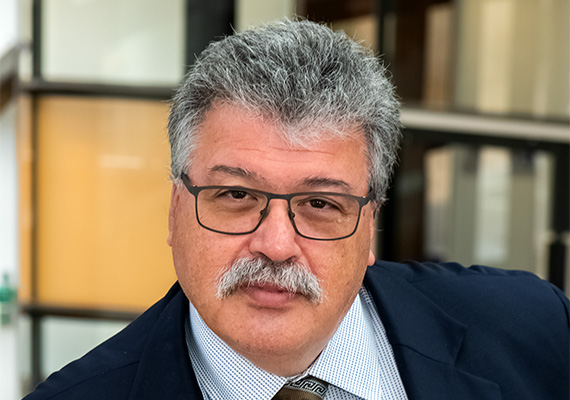 Professor Kon Mouzakis