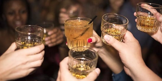 Does 'booze now, pay later' lead to a financial hangover? 