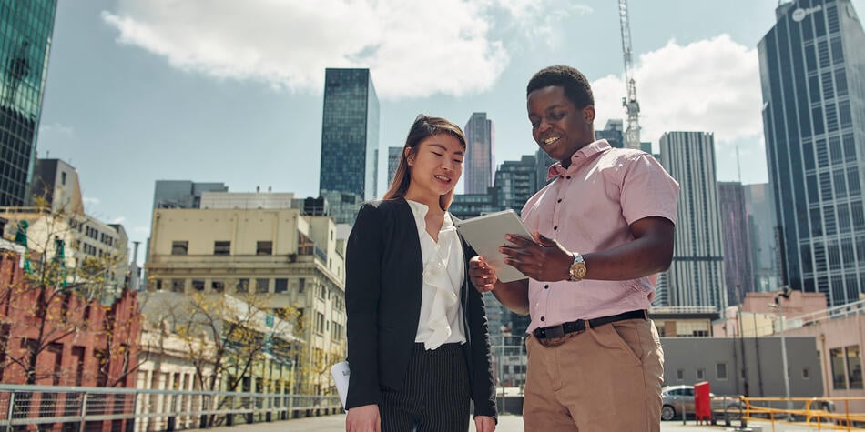 https://www.deakin.edu.au/__data/assets/image/0010/2516860/26741_Deakin-Construction-Management_950x475.jpg