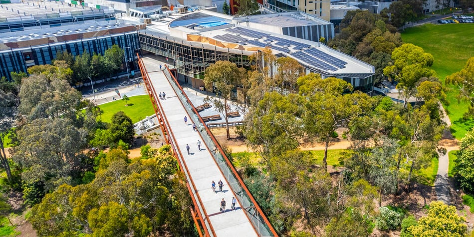 https://www.deakin.edu.au/__data/assets/image/0010/2545381/36273_950x475_bridge_drone_shot.jpg