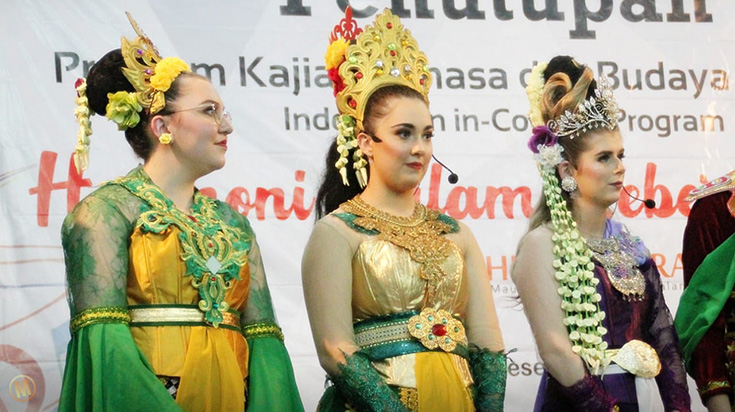 Deakin student, Genevieve Pop in Indonesia