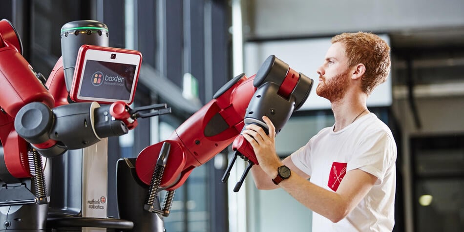 https://www.deakin.edu.au/__data/assets/image/0010/2781163/7094_Deakin_Robotics_HR_003.jpg