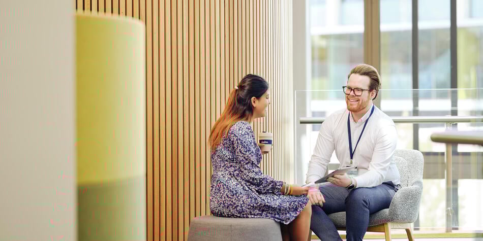 https://www.deakin.edu.au/__data/assets/image/0011/2591912/37395_950x475_deakin_adviser.jpg