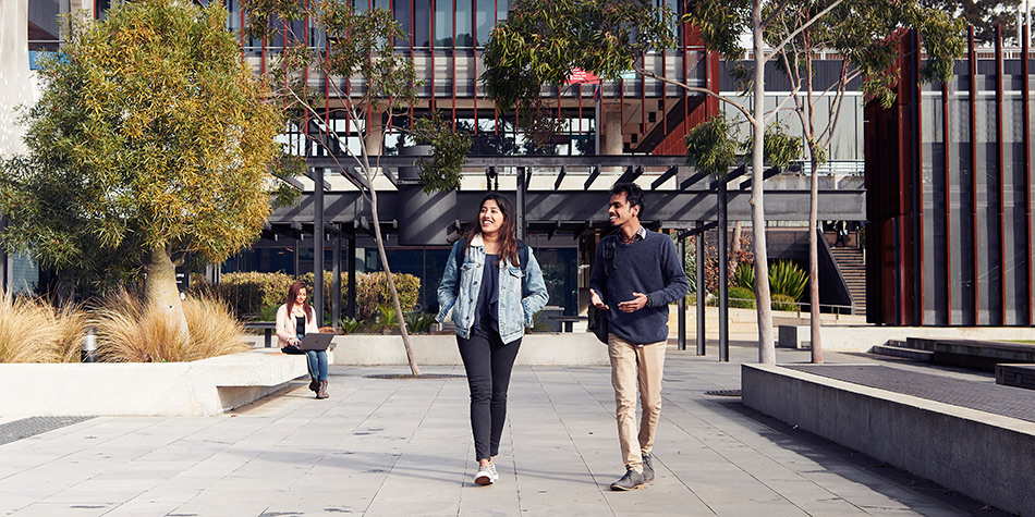 https://www.deakin.edu.au/__data/assets/image/0016/2343031/26299_950x475.jpg