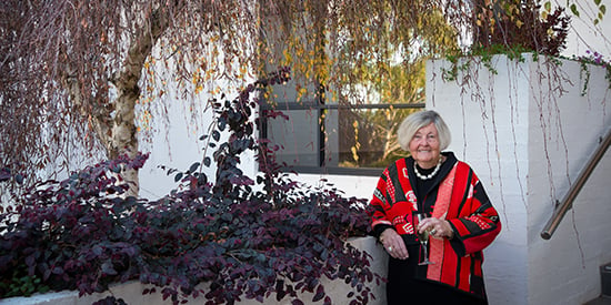 Education pioneer retires from Deakin