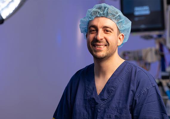Dr Lucas Taranto, award-winning doctor and Deakin University Alumni Award 2026 winner. 