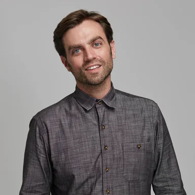 Profile image of Dr Luke Heemsbergen, Course Director, Master of Artificial Intelligence for Creative Design and Practice.