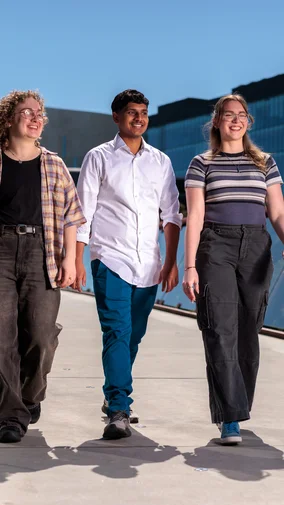 Deakin's arts and education teachers make a difference.