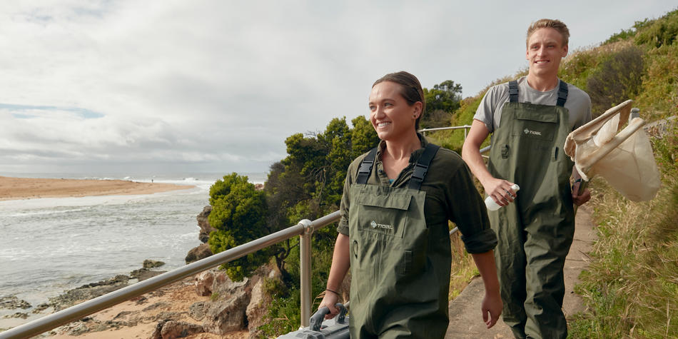 https://www.deakin.edu.au/__data/assets/image/0020/2347022/31186_950x475.jpeg