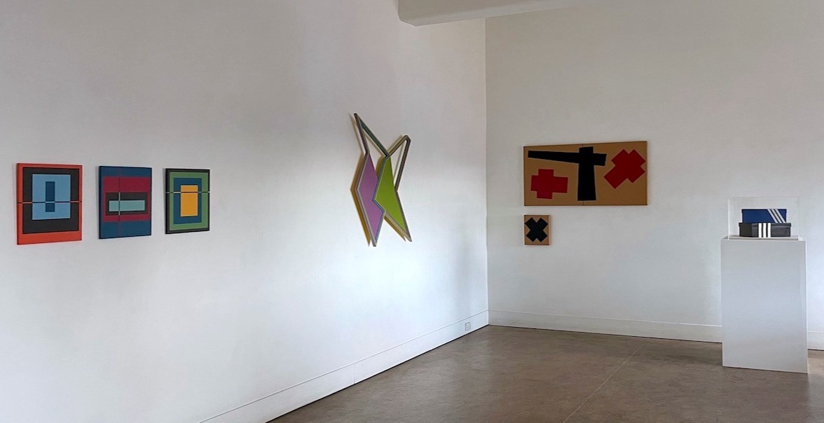 Deakin@McLaughlin art gallery photo with paintings and sculpture.