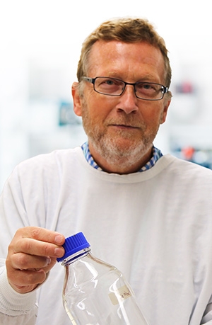 Professor Soren Alexandersen, Director of the Geelong Centre for Emerging Infectious Diseases