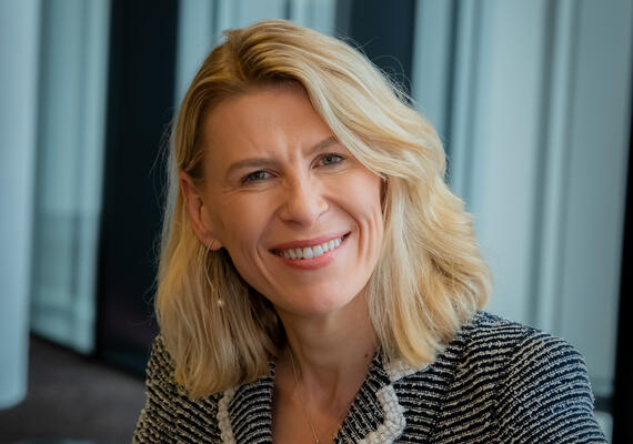 Deakin Distinguished Professor Rachel Huxley