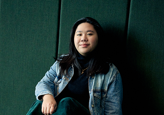 Headshot of Deakin international student, Bachelor of Nutrition Science, Kathleen.