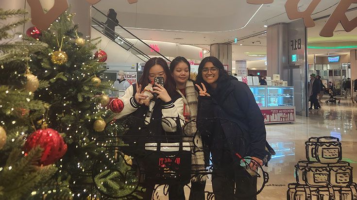 Trang and friends in Seoul