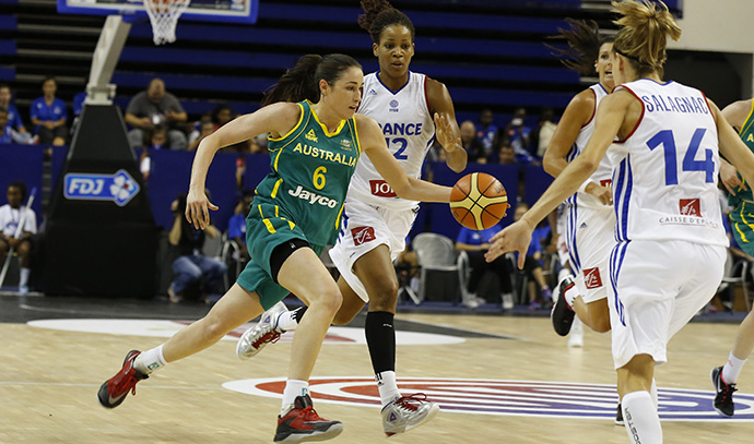 Image of Rebecca Allen playing basketball