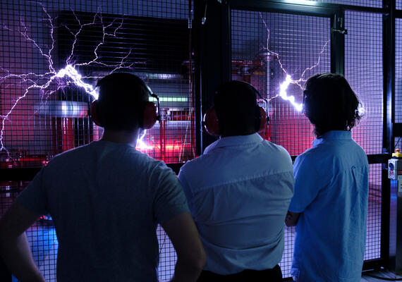 Tesla coil presentation in electrical lab