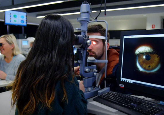 Optometry at Deakin