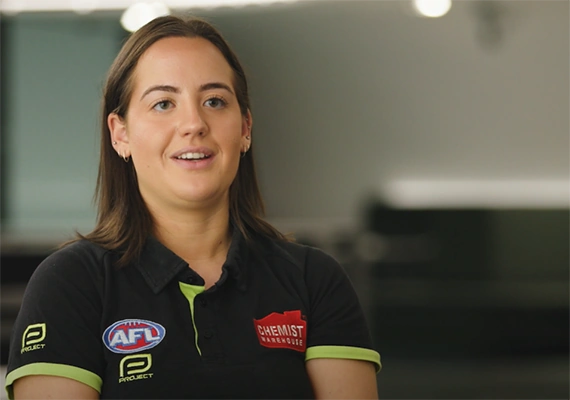 Deakin sport science and sport management student alessia del tito talks in video.