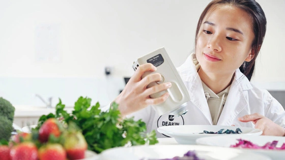 Nutrition science student in Lab.