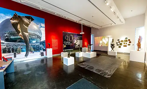 Sculptor Andrew Rogers gallery installation