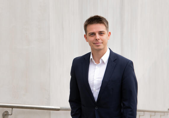 Image of Mark Jennings